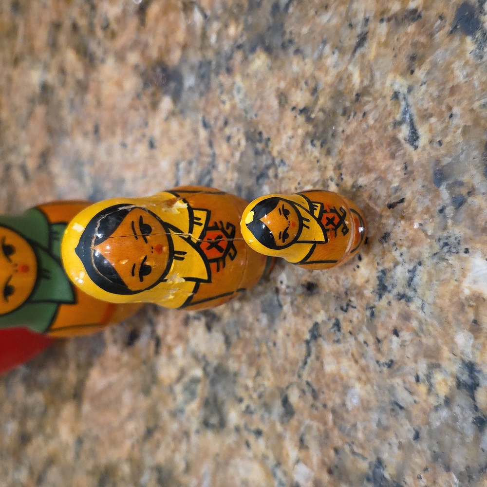 3 Russian Wooden Nesting Dolls - Picture 4 of 11